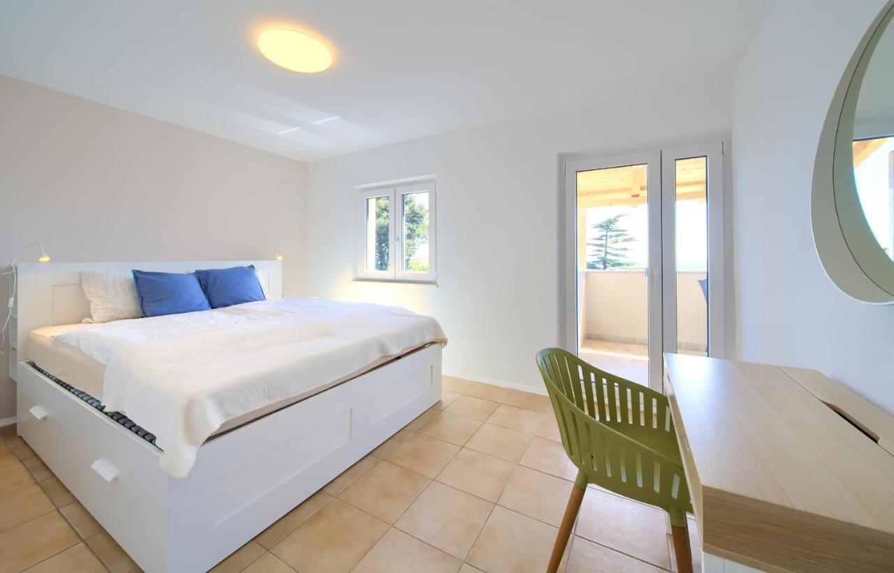 Seascape Apartment Veglia Exterior foto