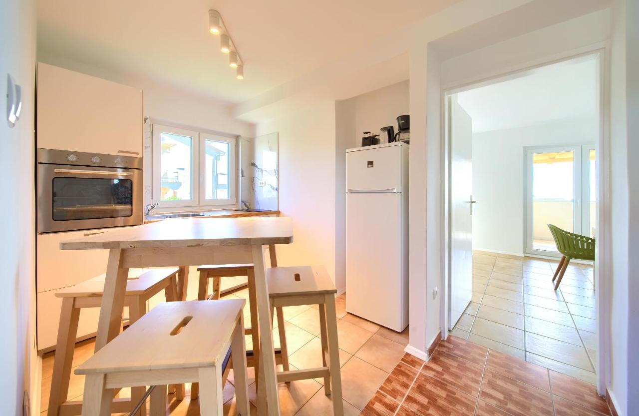 Seascape Apartment Veglia Exterior foto